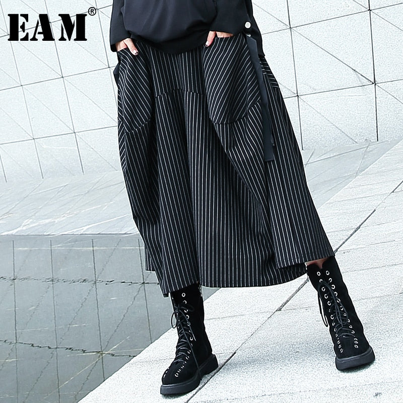 [EAM] 2019 New Autumn Winter High Elastic Waist Black Striped Big Pocket Stitching Wide Leg Pants Women Trousers Fashion JH787